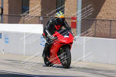 media/Aug-26-2022-Fastrack Riders (Fri) [[055e3b3c9d]]/level 2/Session 1 Start Finish/